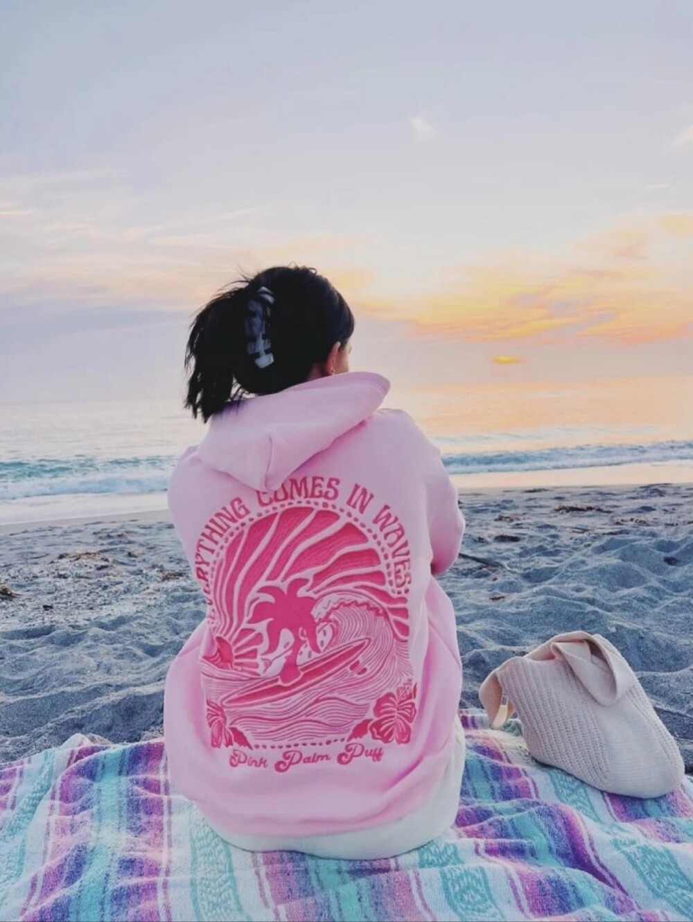 Pink Palm Puff Everything Comes In Waves Light Pink Hoodie Like New Size L